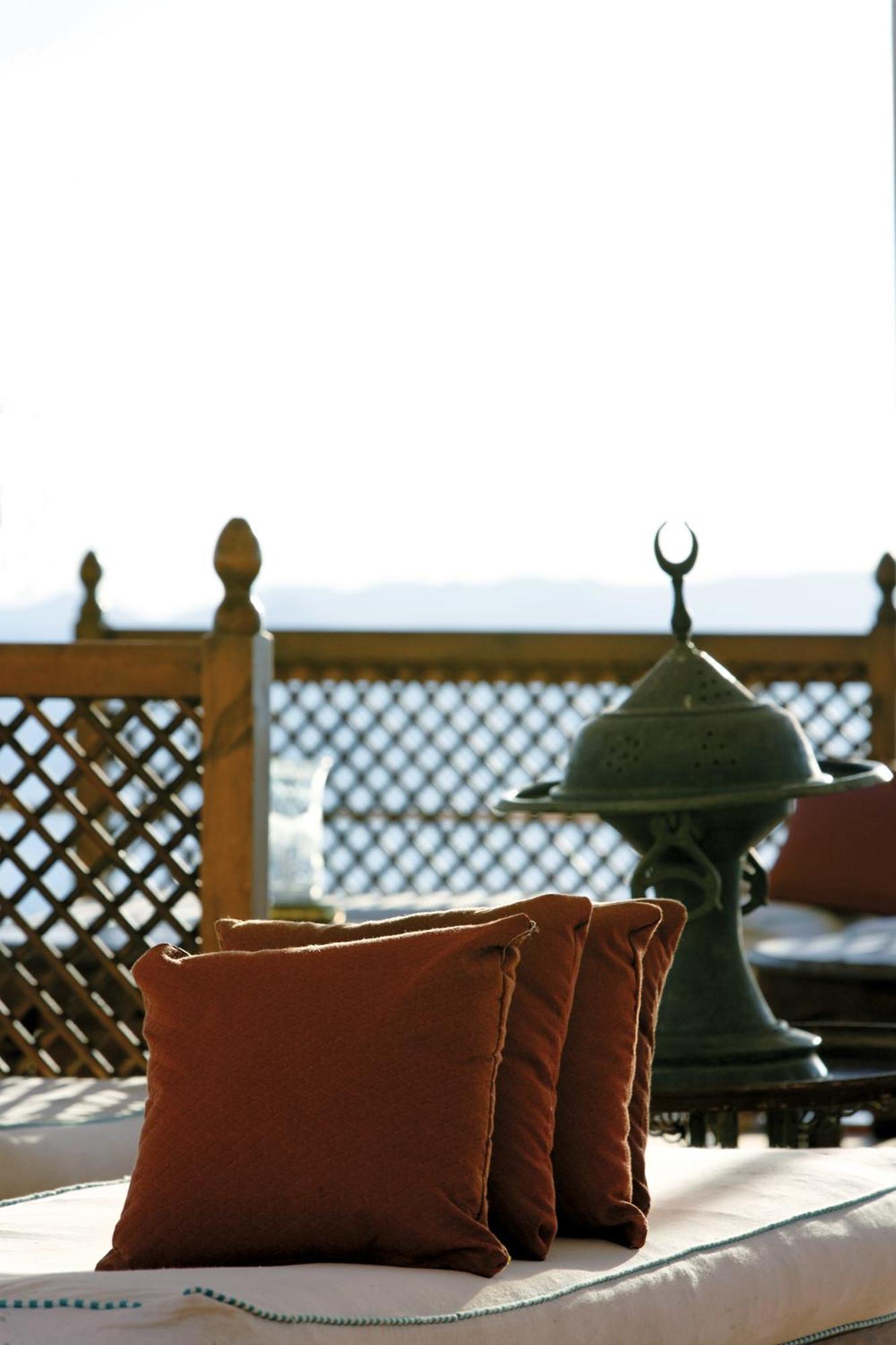 Moevenpick Prince Abbas Lake Nasser Cruise, Every Monday Four Nights From Aswan, Every Friday Three Nights From Abu-Simbel - Including Excursions And Sightseeing Экстерьер фото